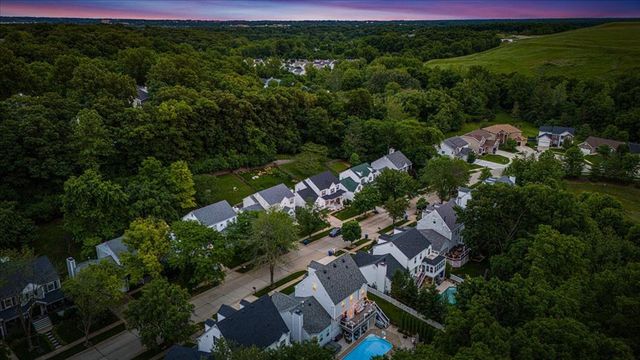 1307 Red Oak Plantation Drive, Ballwin, MO 63021
