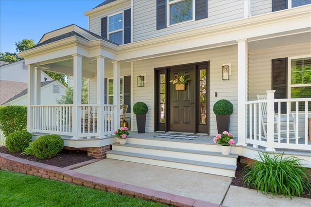 1307 Red Oak Plantation Drive, Ballwin, MO 63021