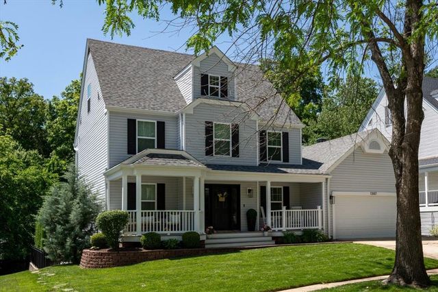 1307 Red Oak Plantation Drive, Ballwin, MO 63021