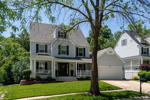1307 Red Oak Plantation Drive, Ballwin, MO 63021