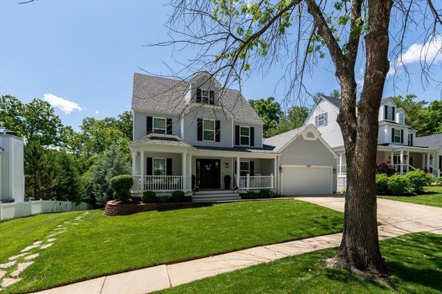 1307 Red Oak Plantation Drive, Ballwin, MO 63021