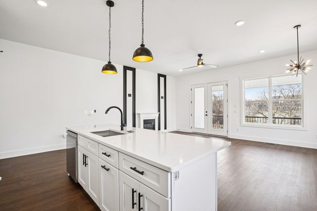 2213 18th Ave, N, Nashville, TN 37208