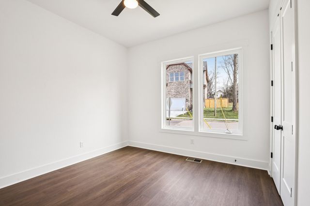 2213 18th Ave, N, Nashville, TN 37208