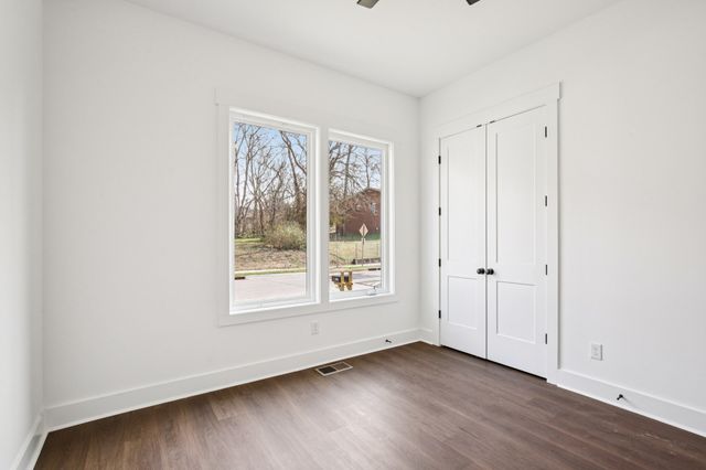 2213 18th Ave, N, Nashville, TN 37208