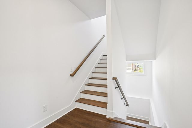 2213 18th Ave, N, Nashville, TN 37208