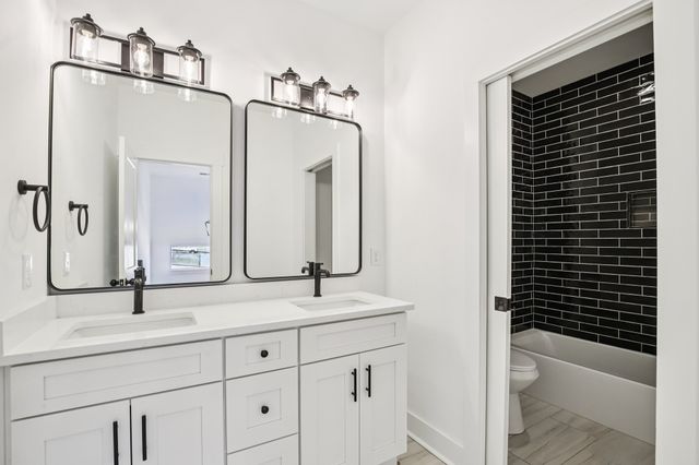 2213 18th Ave, N, Nashville, TN 37208