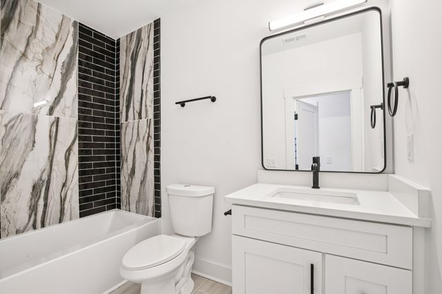 2213 18th Ave, N, Nashville, TN 37208