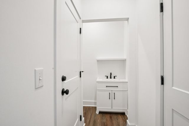 2213 18th Ave, N, Nashville, TN 37208