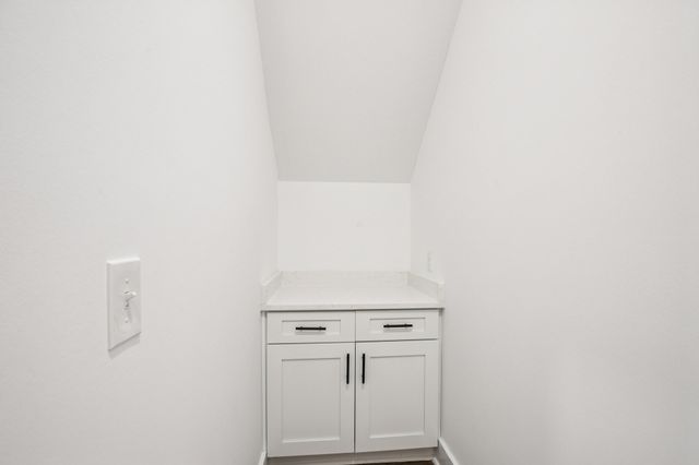 2213 18th Ave, N, Nashville, TN 37208