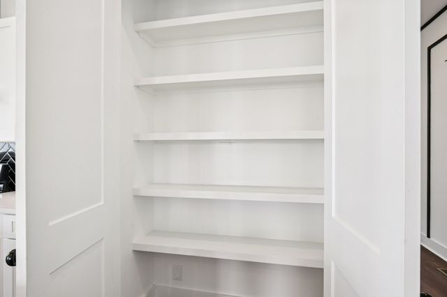 2213 18th Ave, N, Nashville, TN 37208