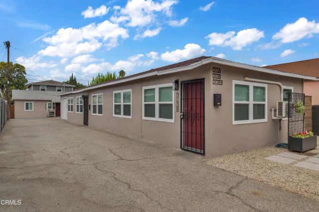 3136-3138 Casitas Avenue, Los Angeles, CA 90039