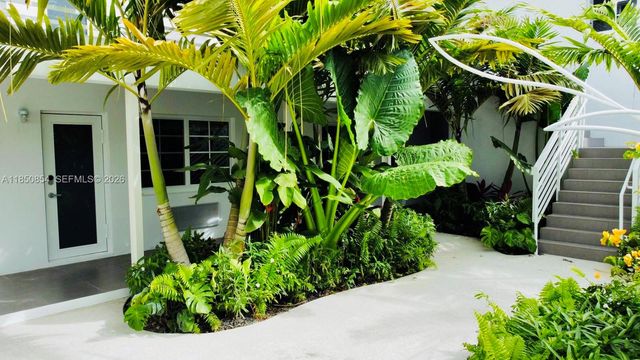 8035 ABBOTT AV, Miami Beach, FL 33141