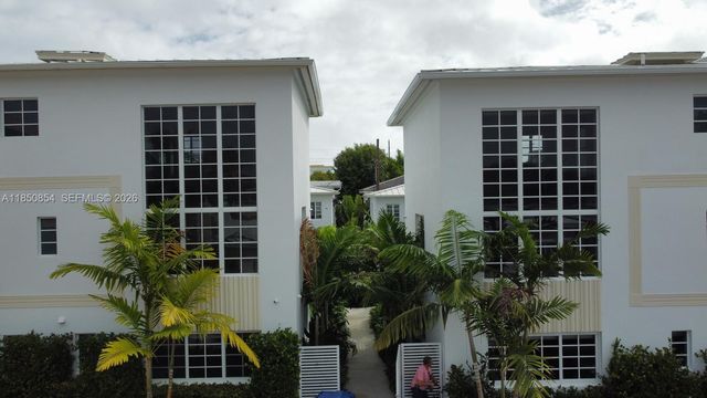 8035 ABBOTT AV, Miami Beach, FL 33141