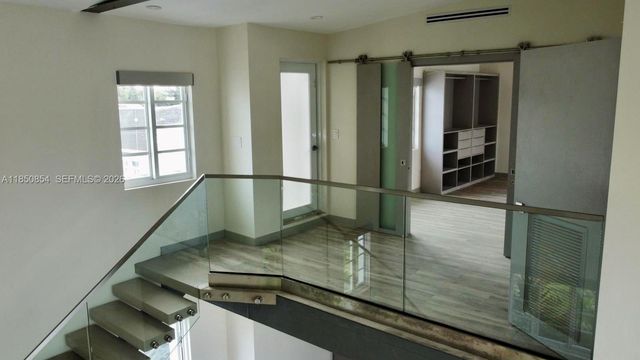 8035 ABBOTT AV, Miami Beach, FL 33141