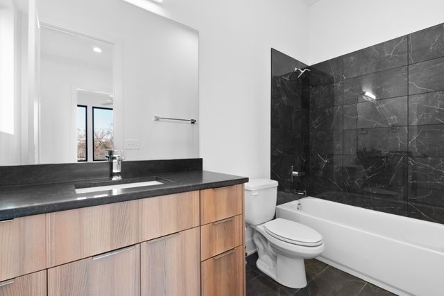 996 Douglas Ave, Nashville, TN 37206