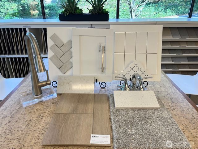 17236 126th Street E #209, Bonney Lake, WA 98391