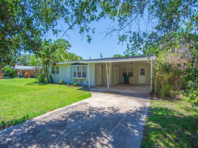 7907 Lockwood Drive, Fort Pierce, FL 34951