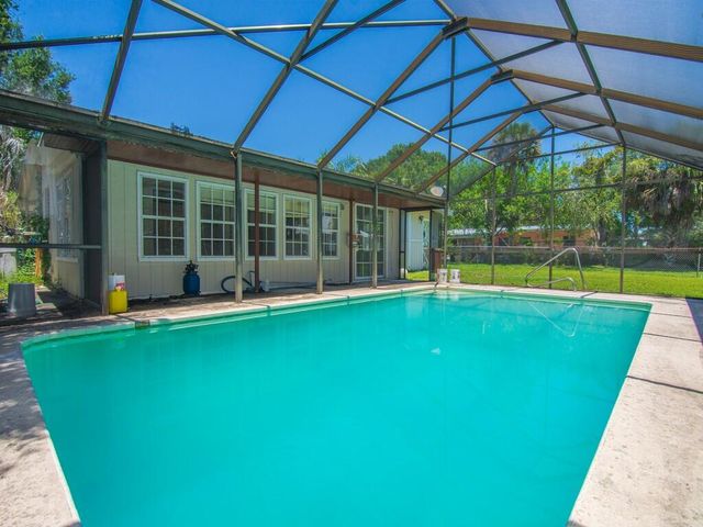 7907 Lockwood Drive, Fort Pierce, FL 34951