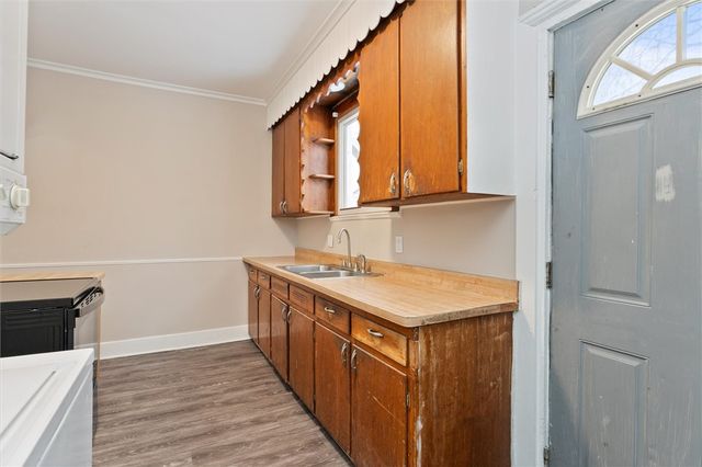 11 Danforth Street, Rochester, NY 14611