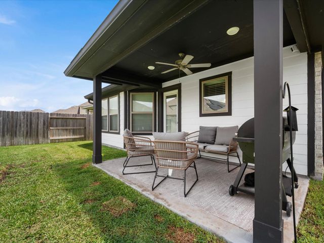 8111 Blue Fish Drive, Cypress, TX 77433