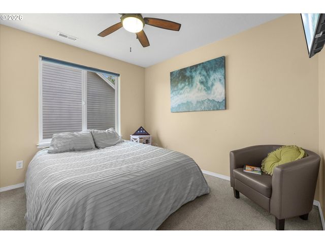 1418 Se 8TH Ave, Canby, OR 97013