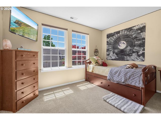 1418 Se 8TH Ave, Canby, OR 97013