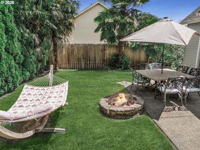 1418 Se 8TH Ave, Canby, OR 97013
