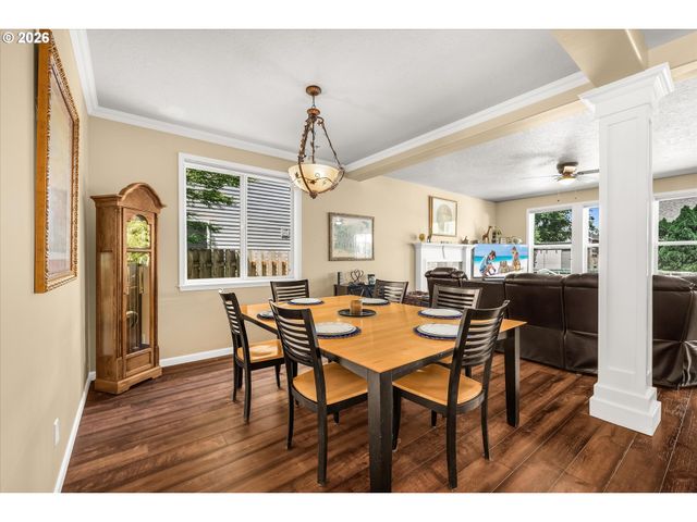 1418 Se 8TH Ave, Canby, OR 97013