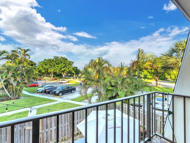 2947 SW 22nd Cir 28D, Delray Beach, FL 33445