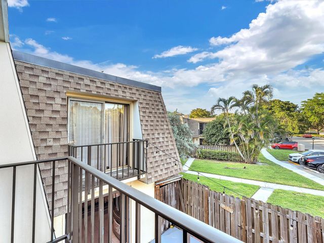 2947 SW 22nd Cir 28D, Delray Beach, FL 33445