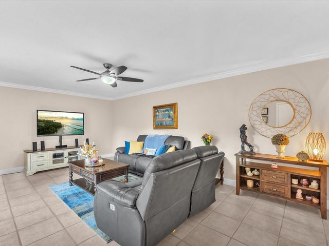 2947 SW 22nd Cir 28D, Delray Beach, FL 33445
