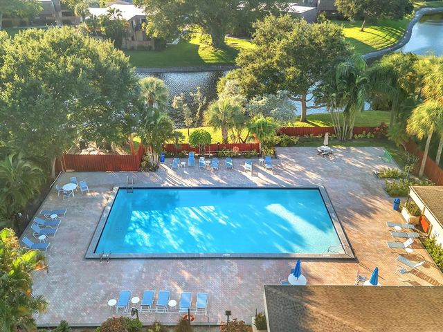 2947 SW 22nd Cir 28D, Delray Beach, FL 33445