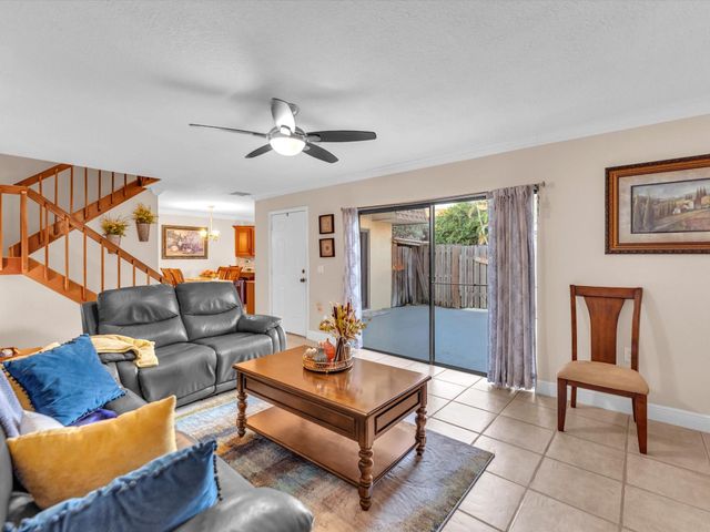 2947 SW 22nd Cir 28D, Delray Beach, FL 33445