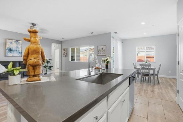 618 Machado Street, Los Banos, CA 93635