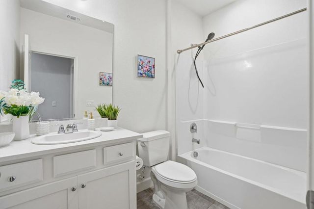 618 Machado Street, Los Banos, CA 93635