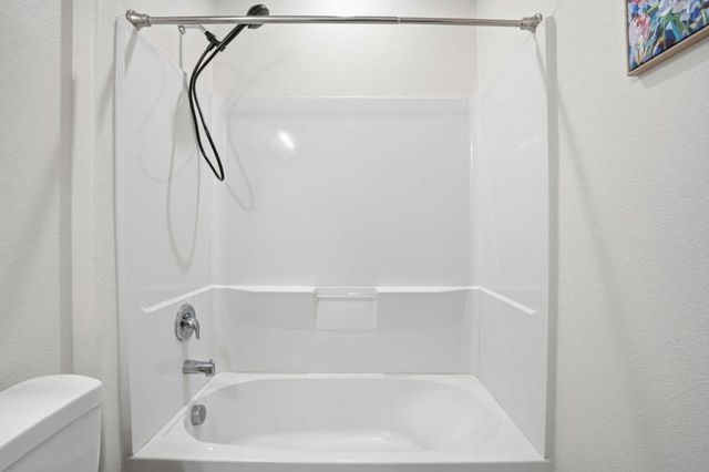 618 Machado Street, Los Banos, CA 93635