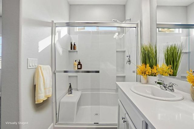 618 Machado Street, Los Banos, CA 93635