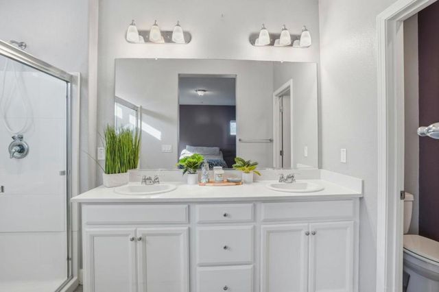 618 Machado Street, Los Banos, CA 93635