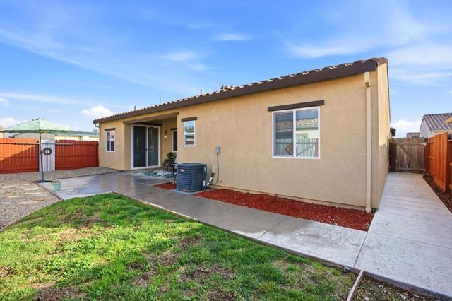 618 Machado Street, Los Banos, CA 93635