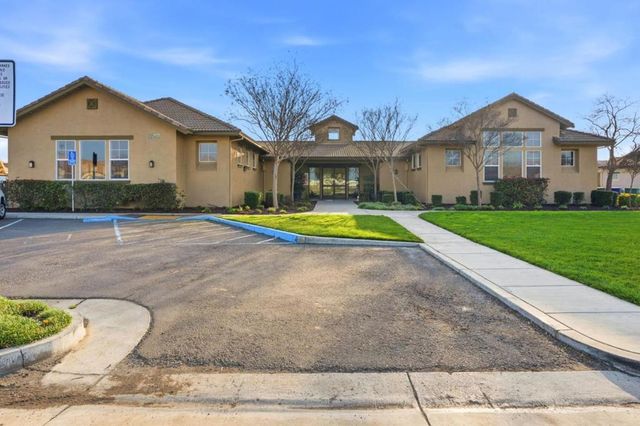 618 Machado Street, Los Banos, CA 93635