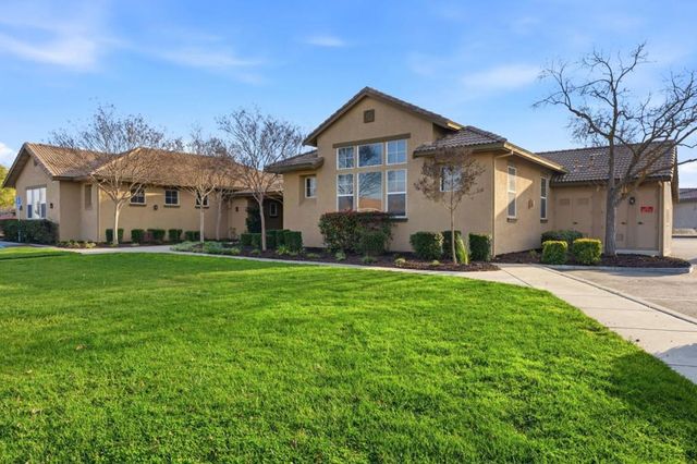 618 Machado Street, Los Banos, CA 93635