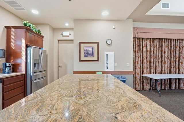 618 Machado Street, Los Banos, CA 93635