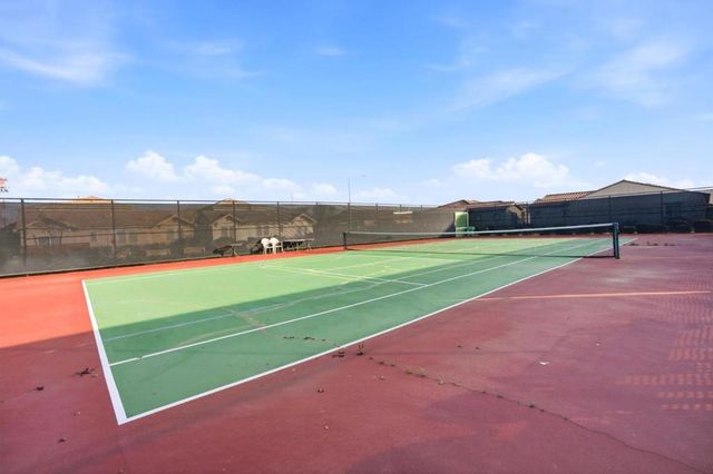 618 Machado Street, Los Banos, CA 93635