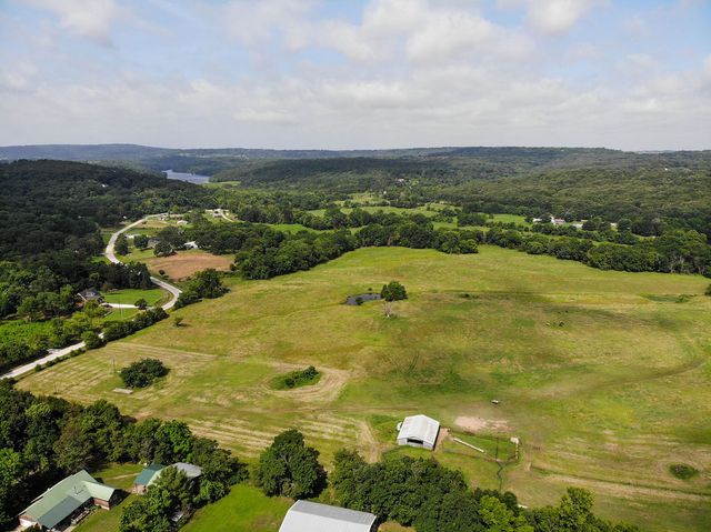 14806 Prairie Grove Lake Road, Prairie Grove, AR 72753