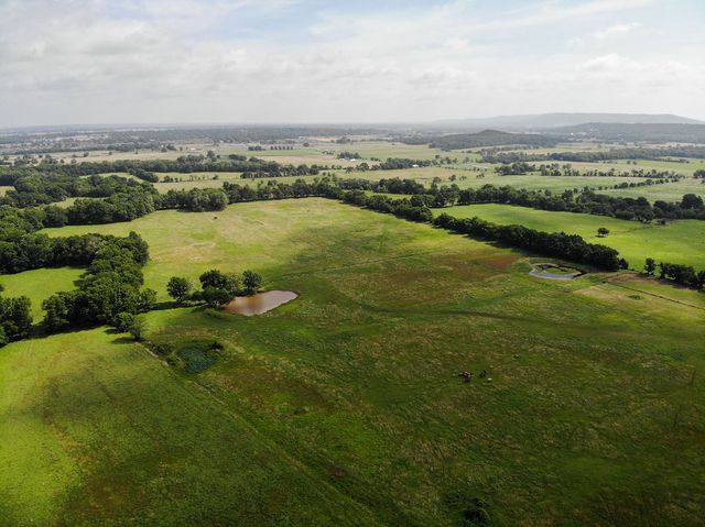 14806 Prairie Grove Lake Road, Prairie Grove, AR 72753