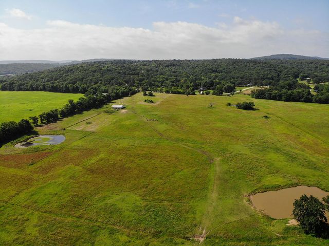 14806 Prairie Grove Lake Road, Prairie Grove, AR 72753