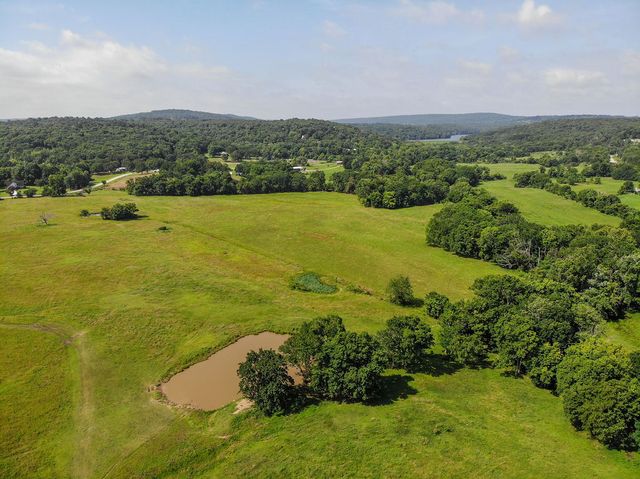 14806 Prairie Grove Lake Road, Prairie Grove, AR 72753