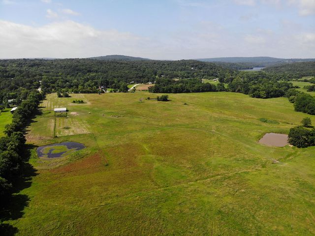 14806 Prairie Grove Lake Road, Prairie Grove, AR 72753