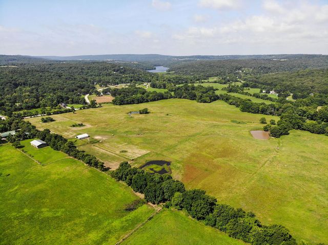 14806 Prairie Grove Lake Road, Prairie Grove, AR 72753