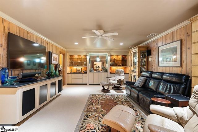 325 Lanham Circle, Spartanburg, SC 29307